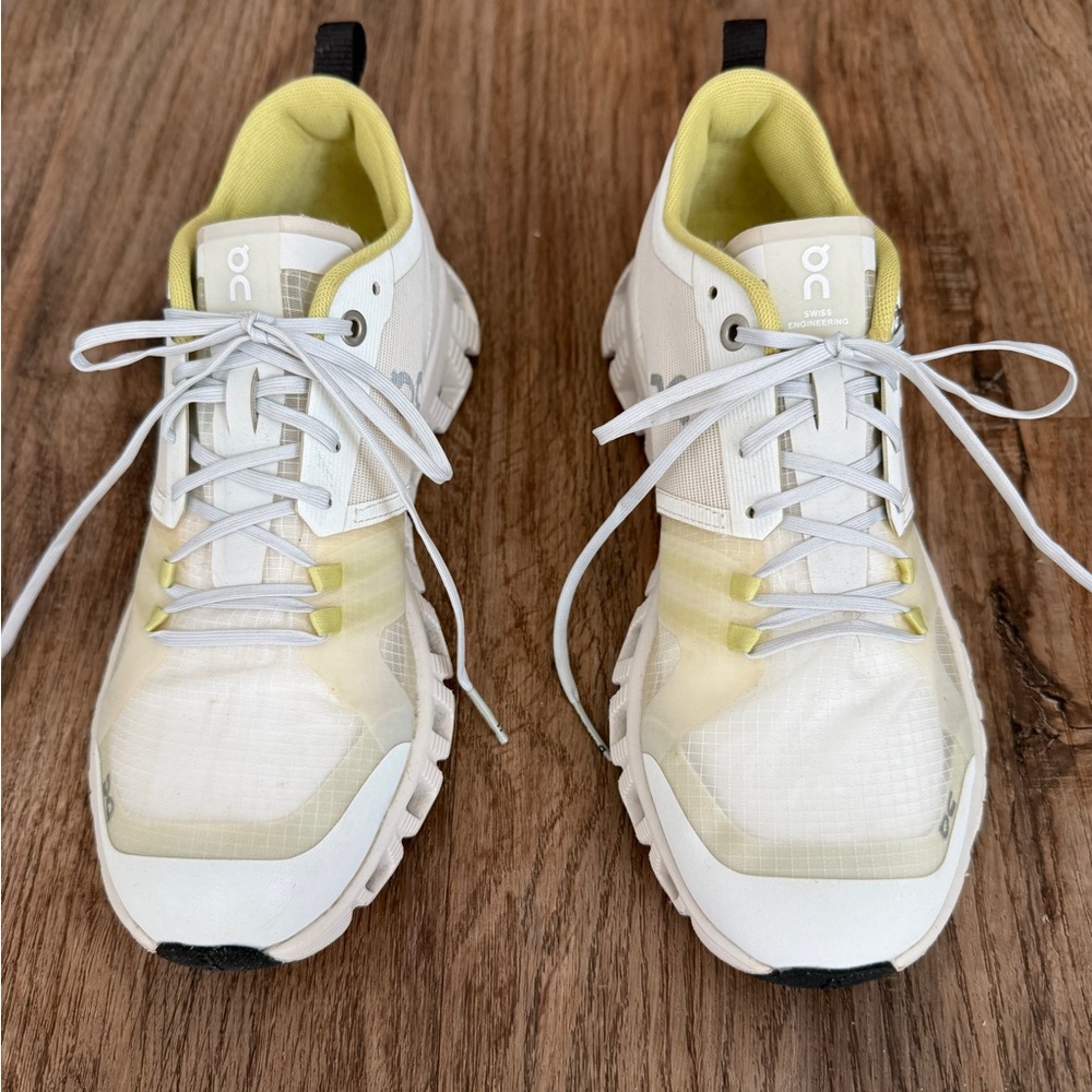 On Cloud Womens Athletic Sneakers in White and Yellow